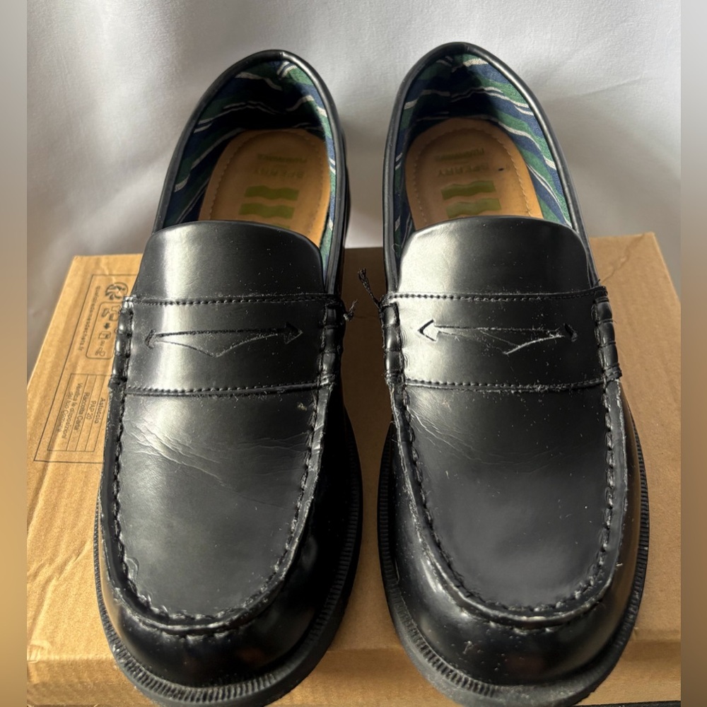 Classic Black Loafers. Boys size 5 1/2